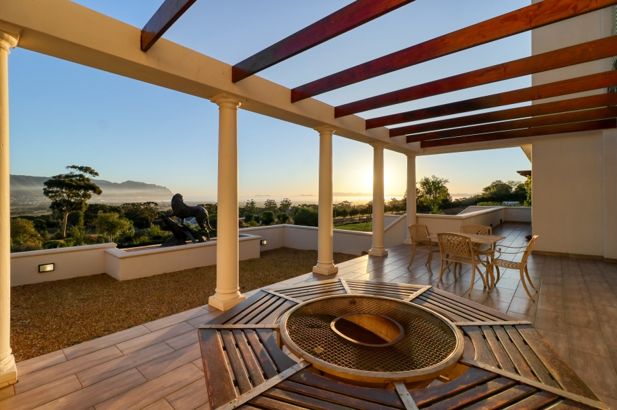 5 Bedroom Property for Sale in Somerset West Rural Western Cape